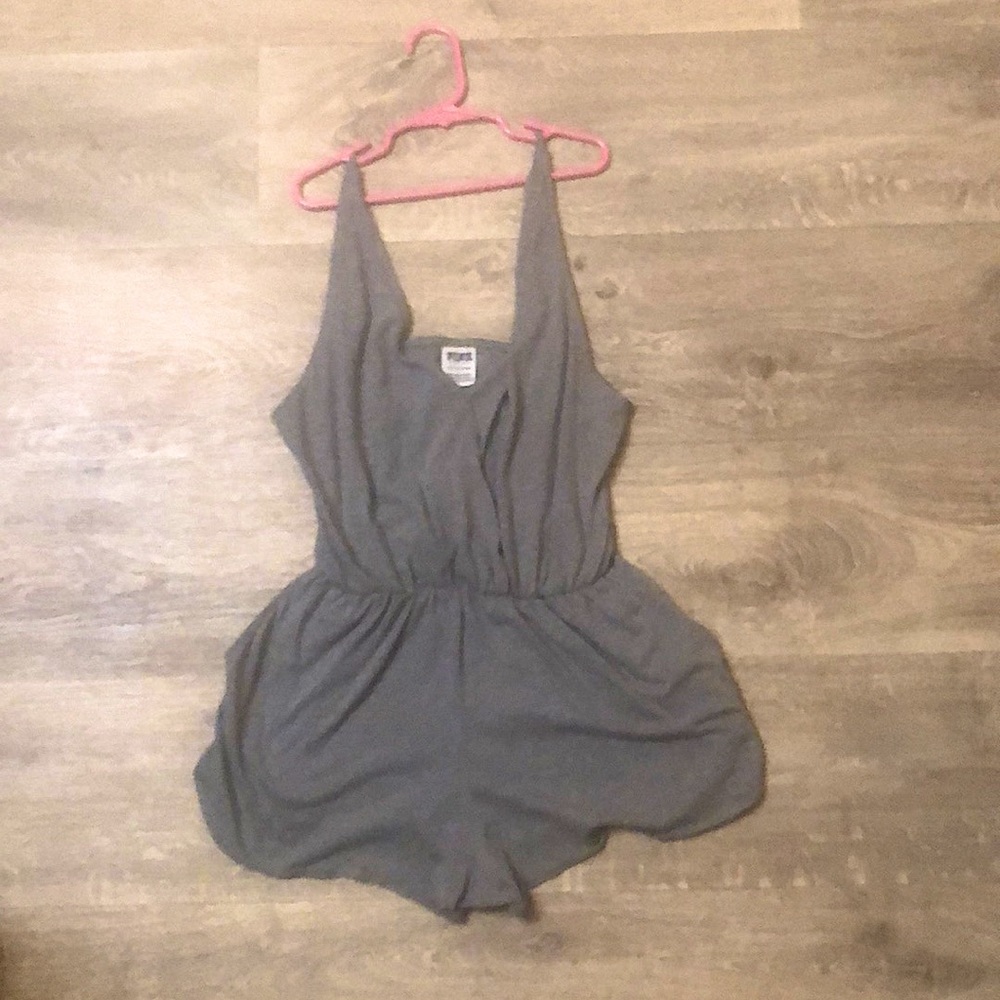 Women’s Victoria’s Secret PINK romper with pockets